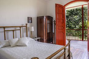 Hacienda Venecia Main House & Coffee Lodge