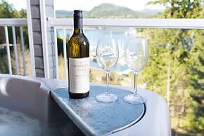 Madeira Park Vacation Suite