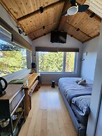 Madeira Park Vacation Suite