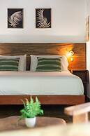 Makanas Beach Bungalows