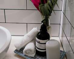 Makanas Beach Bungalows