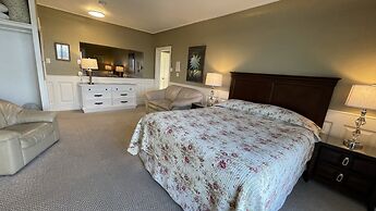 Buena Vista by the Sea