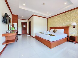 Phaithong Sotel Resort