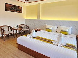 Phaithong Sotel Resort