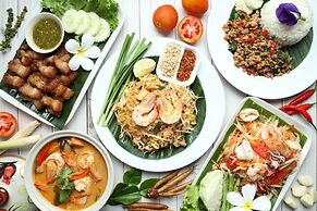 Phaithong Sotel Resort