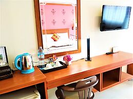 Phaithong Sotel Resort