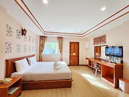 Phaithong Sotel Resort