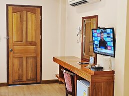 Phaithong Sotel Resort