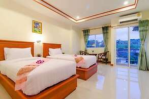 Phaithong Sotel Resort