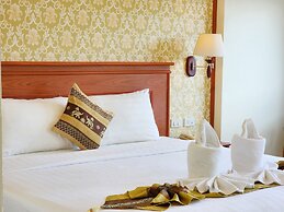Phaithong Sotel Resort