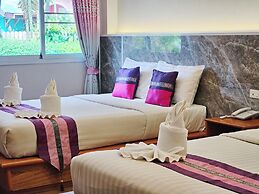 Phaithong Sotel Resort