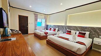 Phaithong Sotel Resort