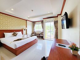 Phaithong Sotel Resort