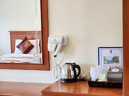 Phaithong Sotel Resort