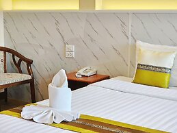 Phaithong Sotel Resort