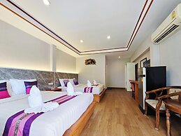 Phaithong Sotel Resort