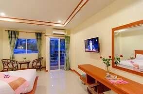 Phaithong Sotel Resort
