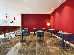 Kyriad Marseille Blancarde - Timone