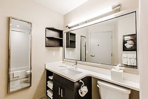 Candlewood Suites West Edmonton - Mall Area by IHG