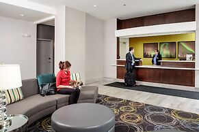 Candlewood Suites West Edmonton - Mall Area by IHG