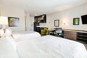 Candlewood Suites West Edmonton - Mall Area by IHG