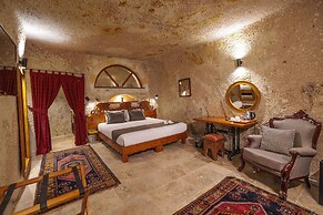 Canyon Cave Hotel