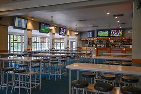 The Racecourse Hotel & Motorlodge