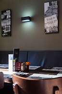 The Racecourse Hotel & Motorlodge