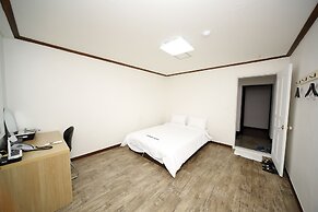 Ekonomy Hotel Mokpo