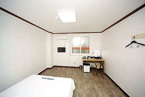 Ekonomy Hotel Mokpo