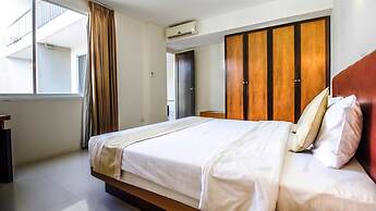 B2 Premier Hotel & Resort