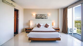 B2 Premier Hotel & Resort