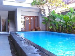 Spunky Premiere Kuta