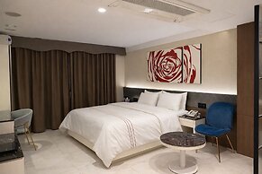 Zenith Hotel