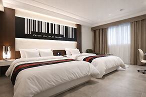 Zenith Hotel