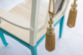 Barefoot Hotel Kalim Beach Front