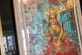 Barefoot Hotel Kalim Beach Front