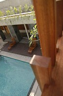 Grand Laguna Hotel & Villa