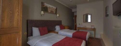 Royal Hotel