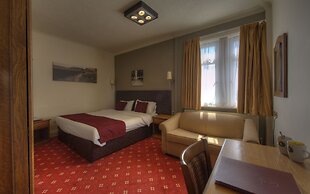 Royal Hotel