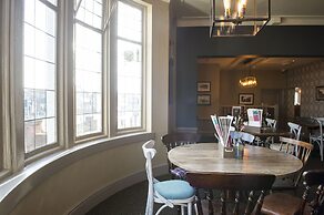 Royal Hotel
