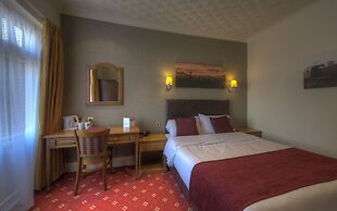 Royal Hotel