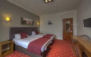 Royal Hotel