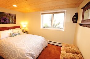 Cranky Crow Bed and Breakfast