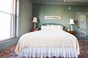 The Black Hawk Hotel