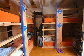 Yadoya Guest House Orange - Hostel