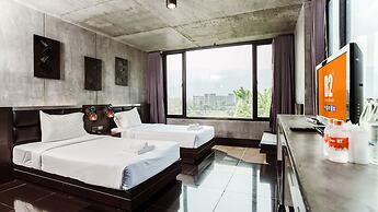 B2 Black Business & Budget Hotel