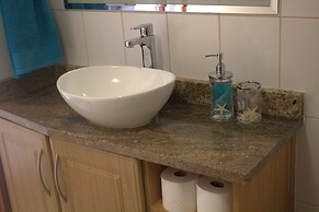 Aquamarine Guest House