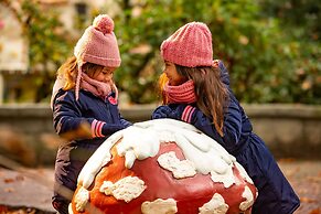 Efteling Wonder Hotel - Theme Park tickets included