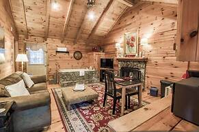 Mountainaire Inn and Log Cabins